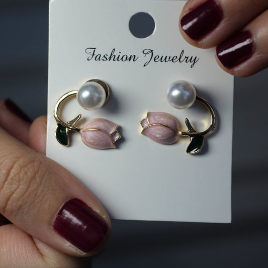 Rose Pearl Earrings - Blush
